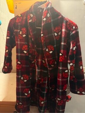 Marvel Red & Black Plush Character Robe